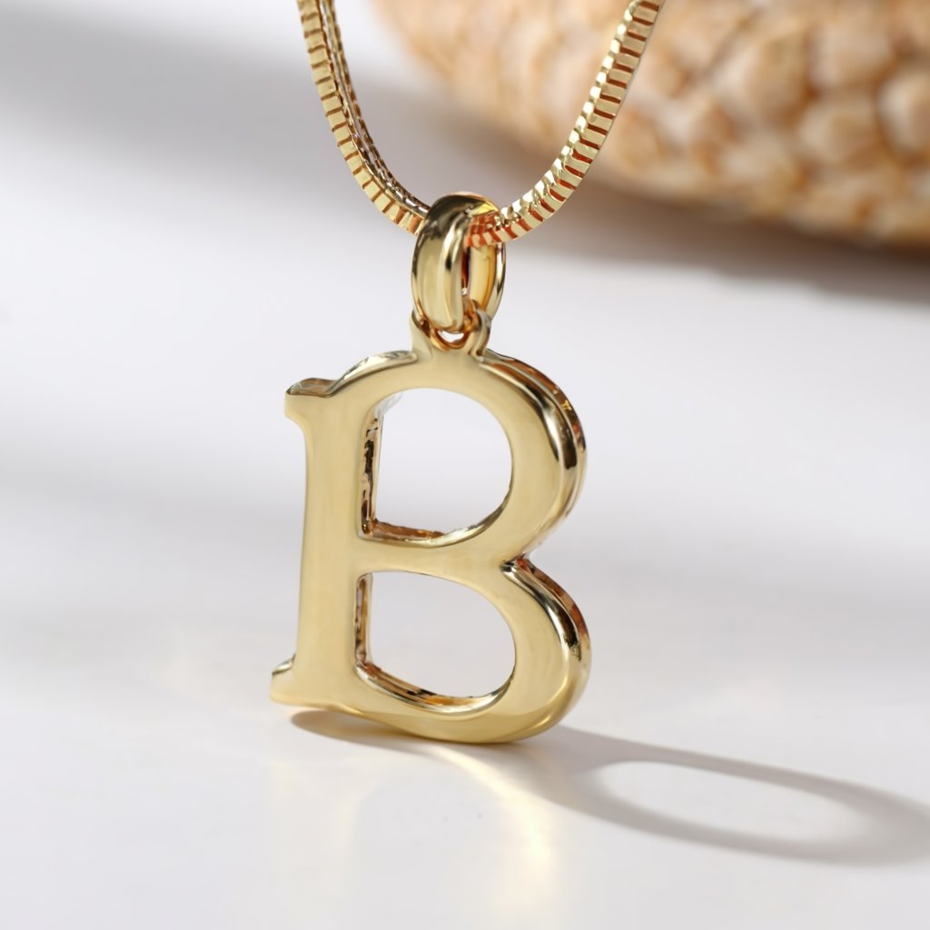 Collar con inicial B